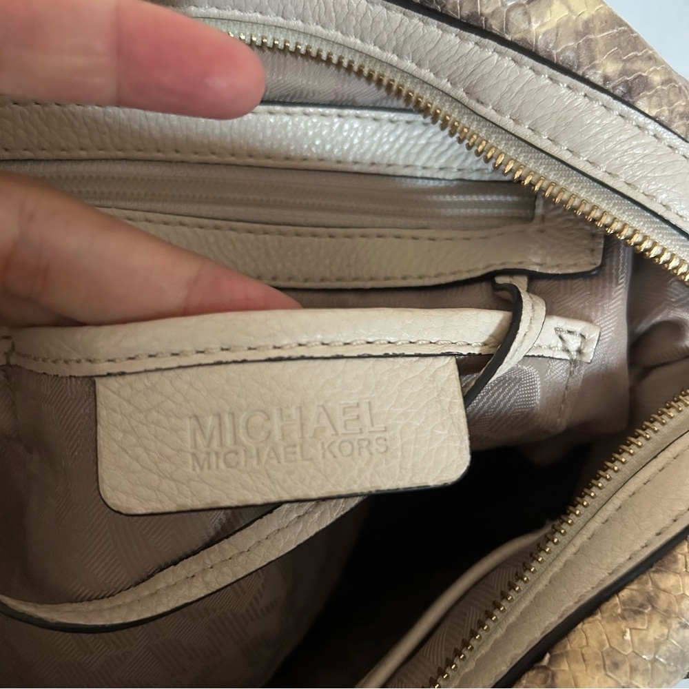 Michael Kors Snakeskin-Print Beige Leather Shoulder Bag With Gold-Tone Accents & - Picture 8 of 16